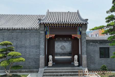 兩進(jìn)四合院的廣亮大門實(shí)景圖